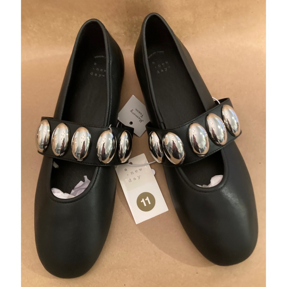 New Day Womens Black Genevieve Mary Janes 11 New Silver Studs Edgy Romantic Chic